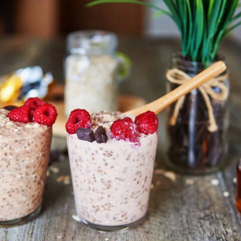 Chocolate Raspberry Overnight Oats Recipe